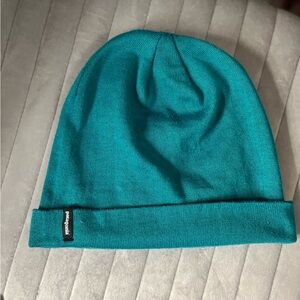 Patagonia Dark green/blue beanie